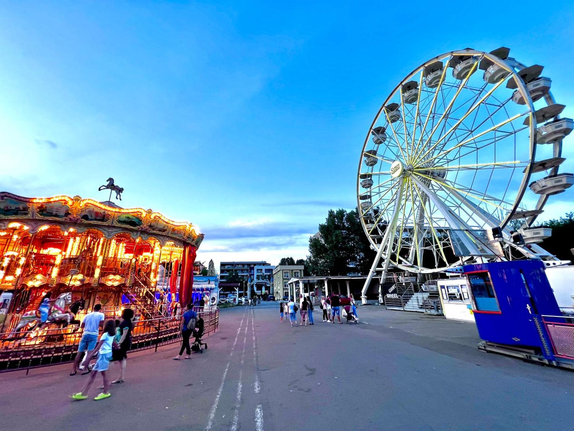 Coralia Luna Park Apartment Mamaia