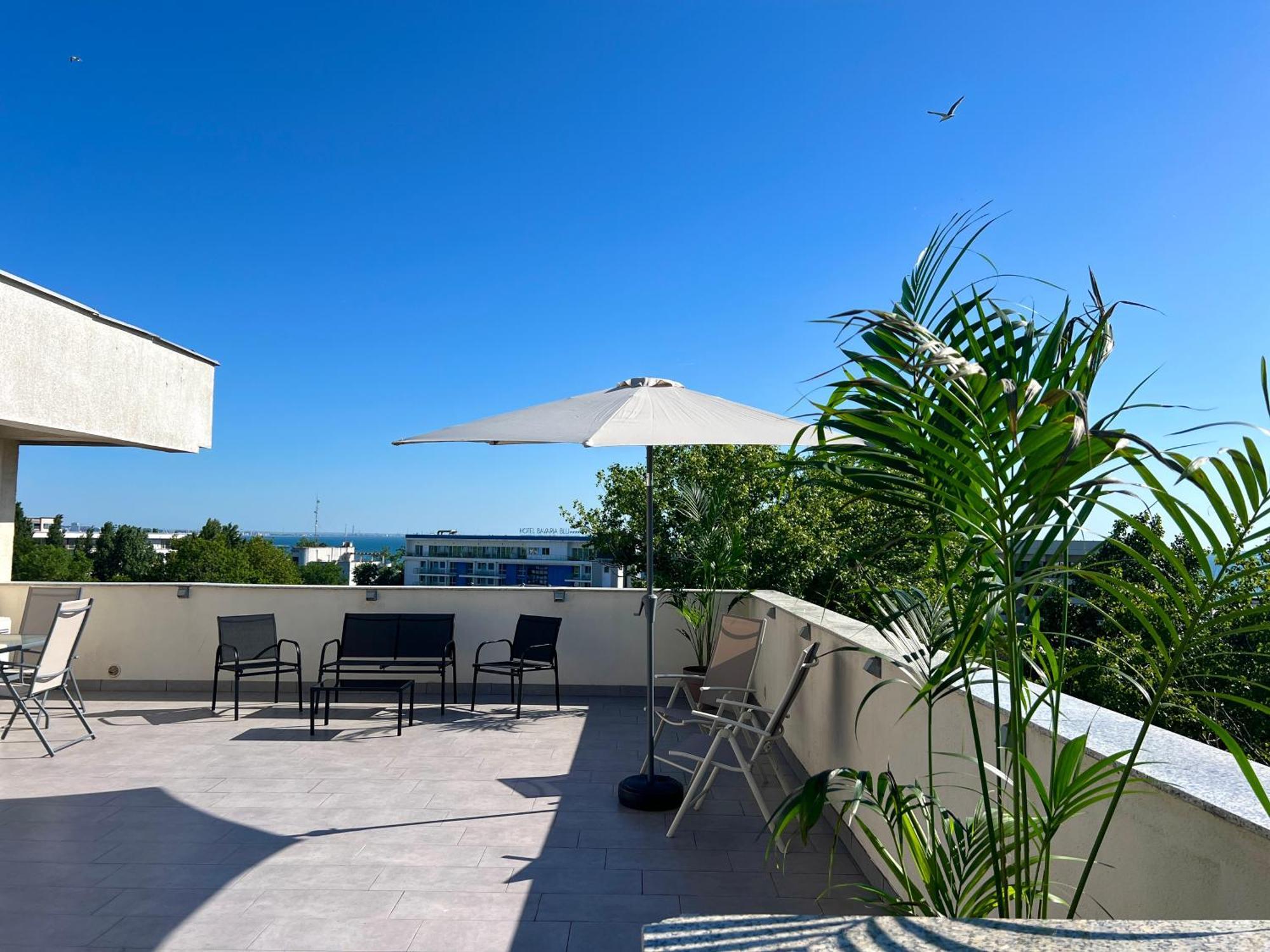 Coralia Luna Park Apartment