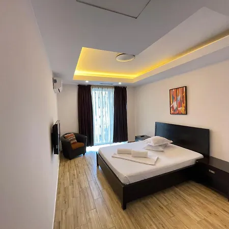Coralia Luna Park Apartments Mamaia Exterior photo