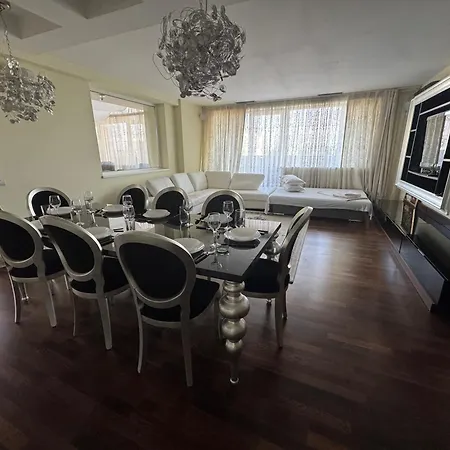 Coralia Luna Park Apartments Mamaia Exterior photo